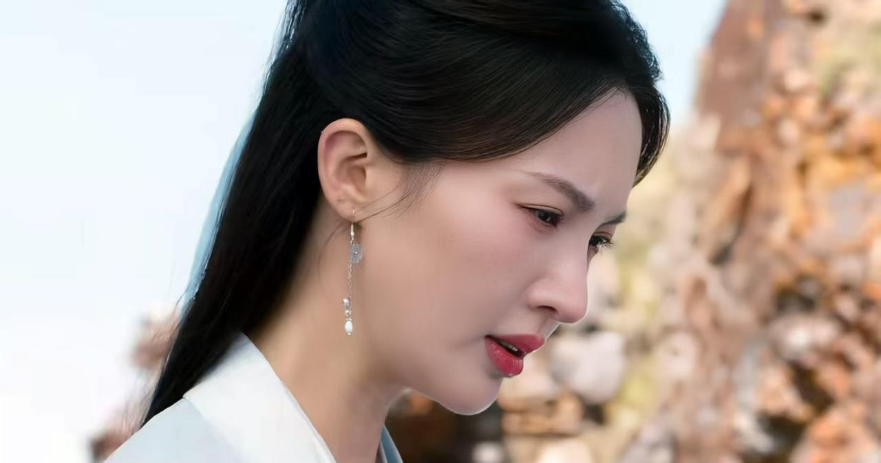 《凡人修仙传》中最让人无语的两句台词！一、后舱那小子跳船走了！魔道六宗进攻越