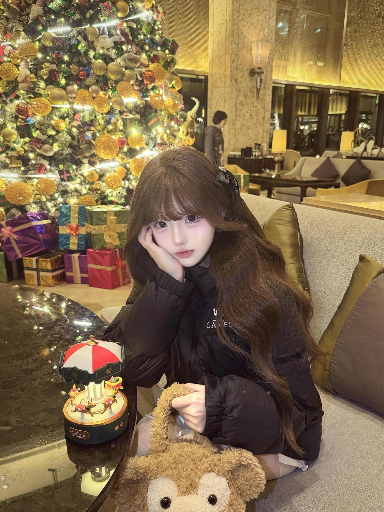 '͜'被小蒋种草了这个圣诞树机位！