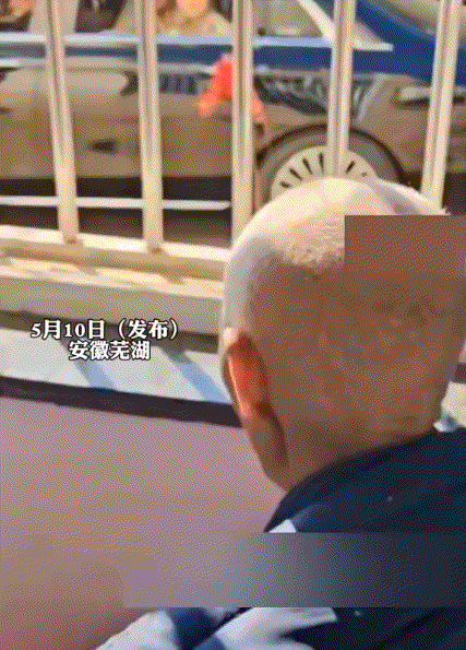 安徽，一生命即将走到尽头的90岁老人，为了亲眼见证外孙成家，硬是强撑到外孙婚礼当