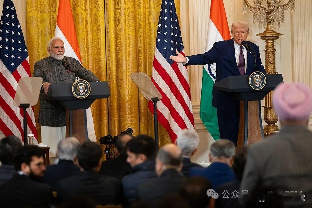 特朗普：等莫迪解释美国总统特朗普刚刚亲口对全世界说：“莫迪答应印度不再买俄油
