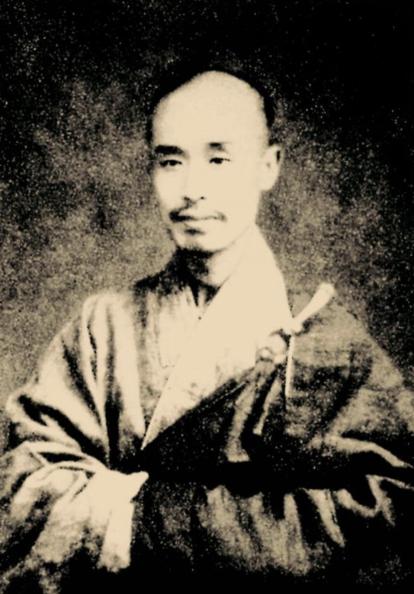 1906年，李叔同东渡扶桑，他看上了房东的女儿春山淑子，便请她做人体模特。油