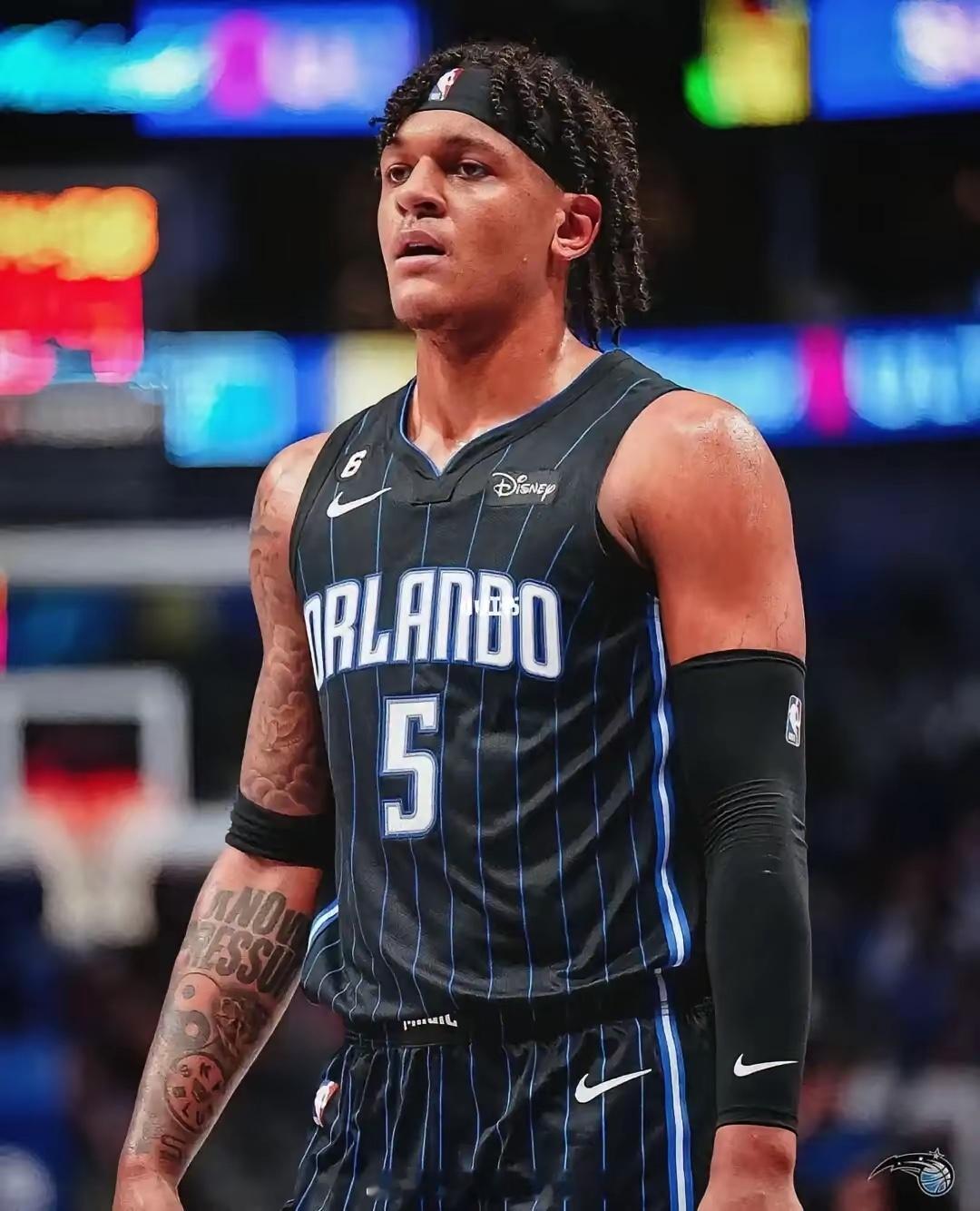 2022状元班切罗出道即巅峰。现在和魔术队的战术格格不入，破坏全队的化学反应。不