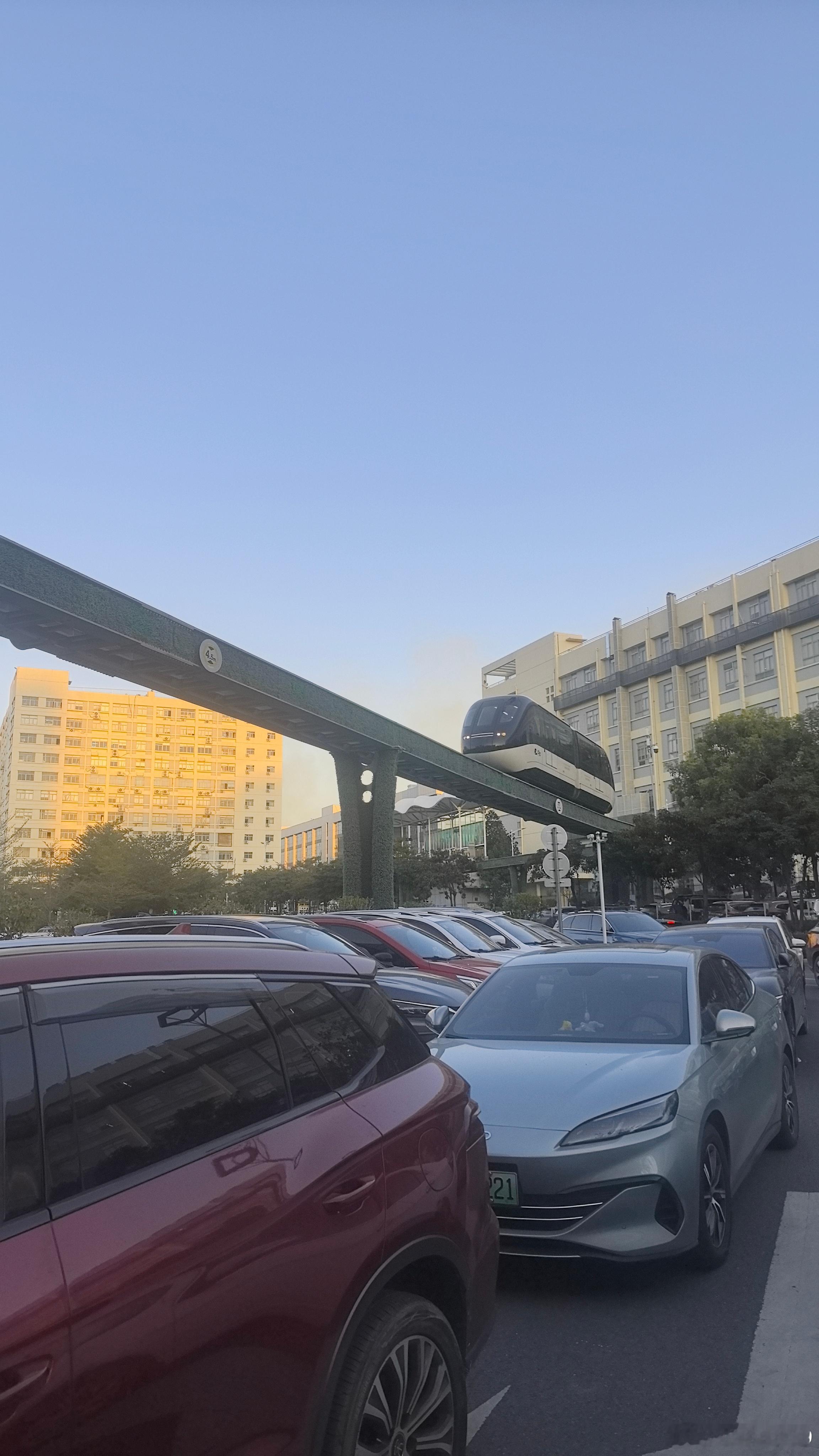 海洋8系双旗舰又发图了……比亚迪