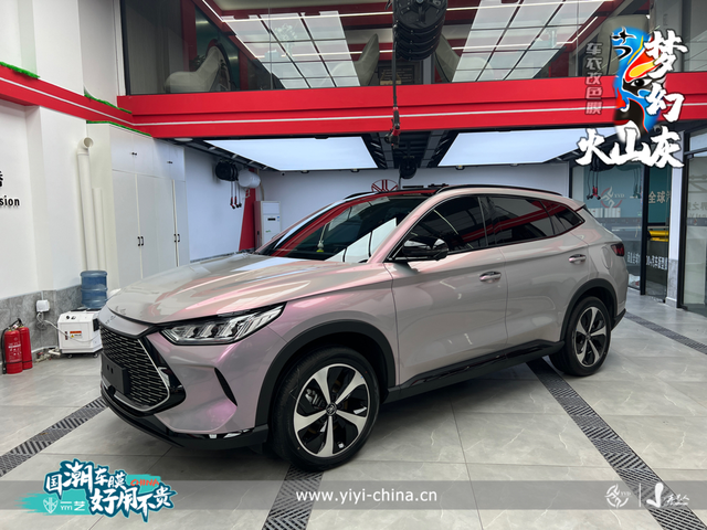 改色改色来了就很nice，亮条部分全部贴黑，耳朵贴黑，车顶贴黑。