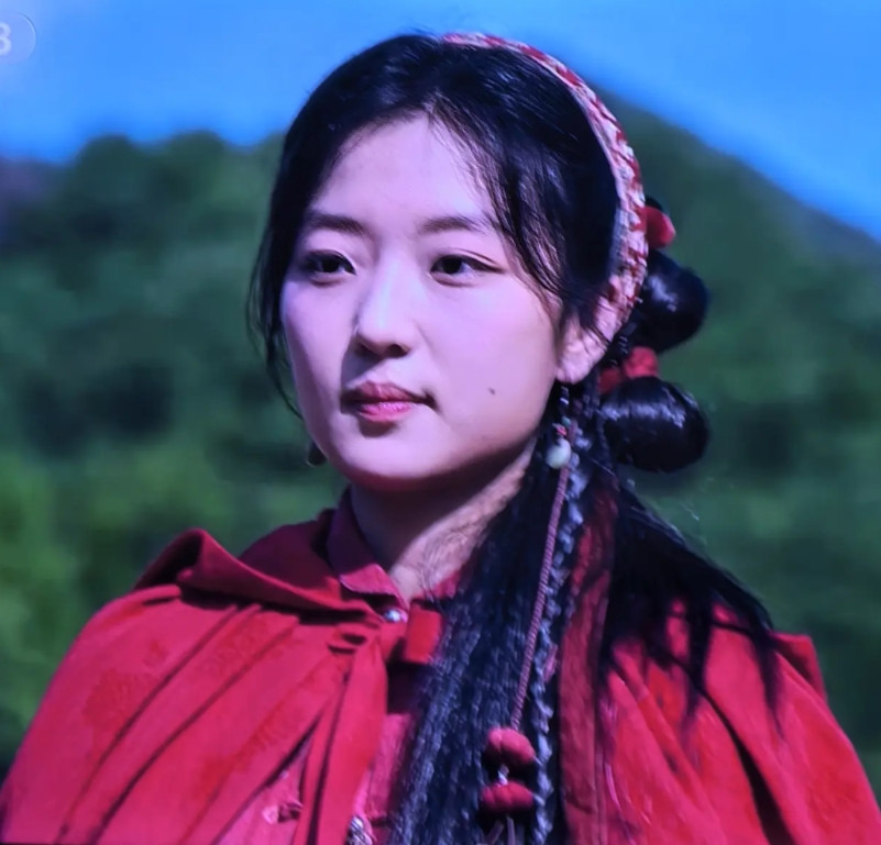 《大生意人》里，常玉儿和白依梅，这两个女子谁更可爱？论家庭的出身，常玉儿是马帮首