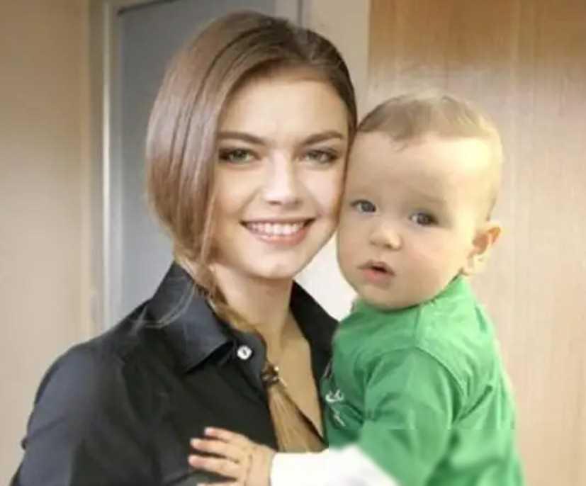 体操女皇未婚产子谜团：美国制裁文件揭开普京