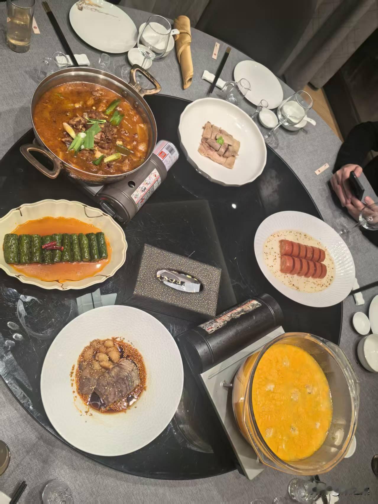 大年初一来到淮安，品味了一餐淮扬菜，感觉味道很好，挺合口味。这个店靠近清江浦