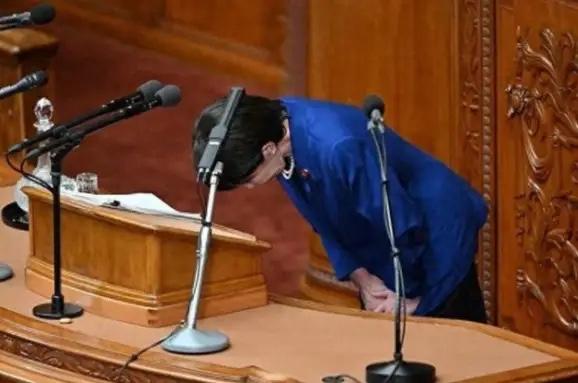 等了这么久，终于等来高市早苗的道歉！12月9日，日本首相、自民党总裁高市早