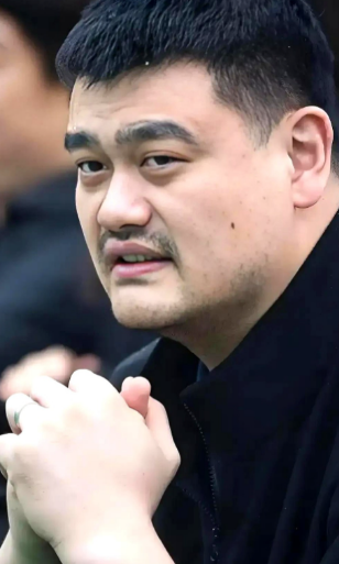 姚明辞职后这CBA反倒冒出新光景了！有人把王俊杰冒头归功于老郭调教，可别忘了