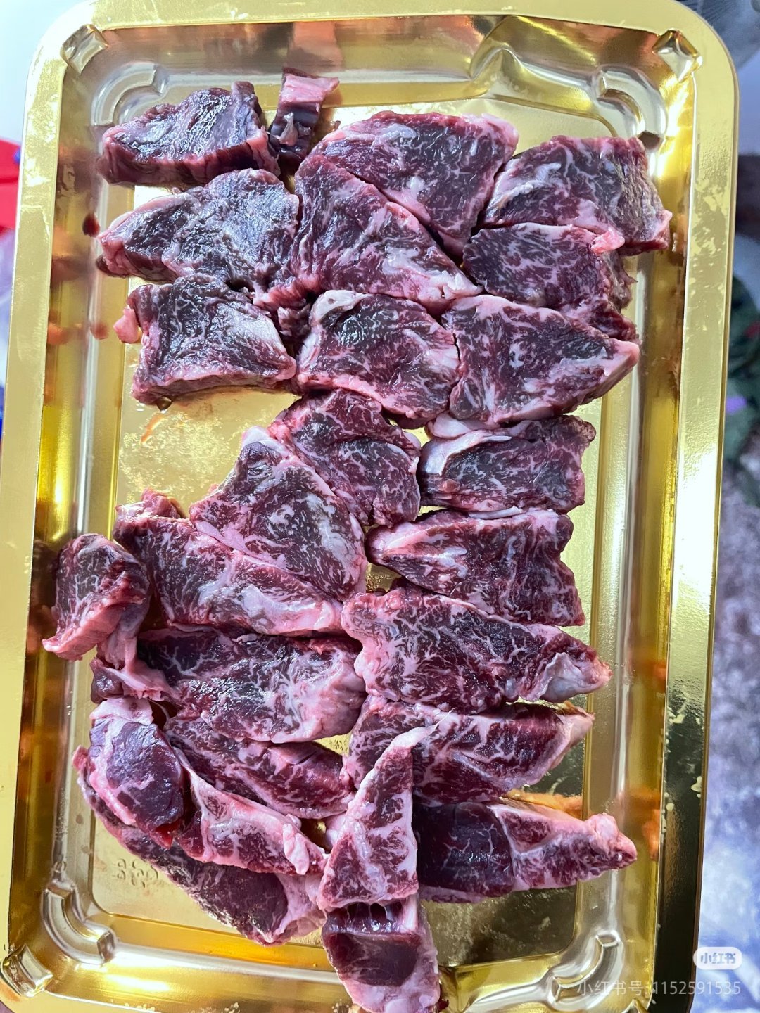 牛肉放冰箱冷藏10天还能吃吗牛肉放在冰箱里冷藏能保存多久首先冷藏过的食品就不好
