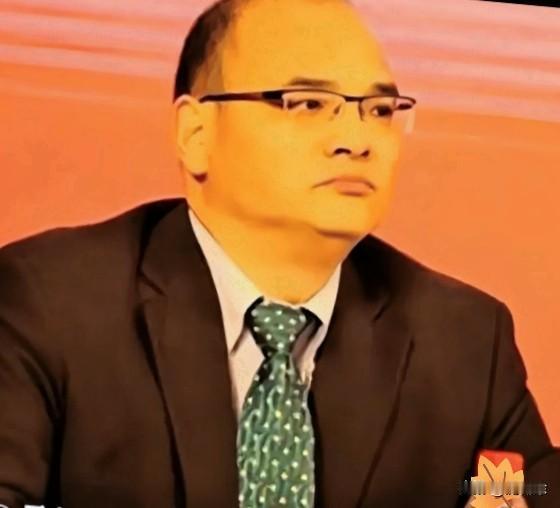 中航材这位前一把手任宇。着实让我有些看不懂。手里握着全国航司的采购大权。