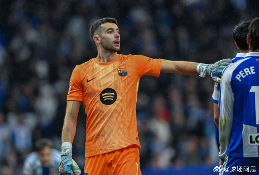 近日，西班牙人头号射手佩里·米拉接受了《世界体育报》的采访，期间他谈到了此前加泰