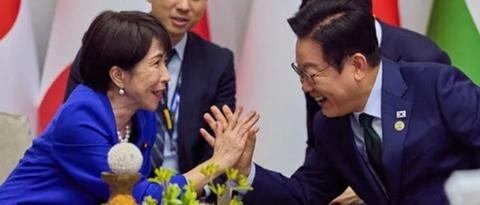 有那么刺激吗？这个女人不简单。每到一个国家或见到他国领导人要么方寸大乱，