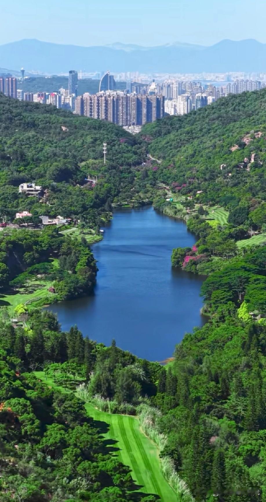 厦门市竟然还有这么美的“世外桃源”，难怪厦门房价能够如此之高，厦门这座城市确实挺