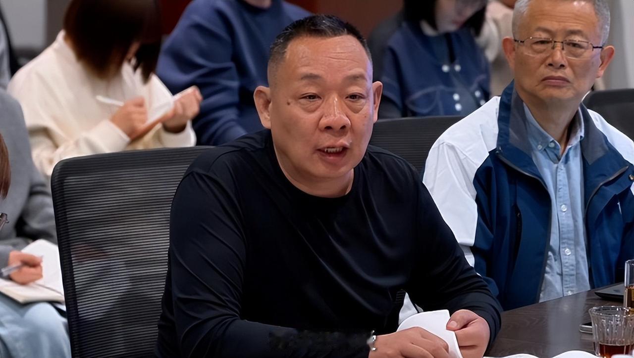 谁能想到，曾经把95%利润分给员工、动辄给高福利的胖东来，会因为创始人一句话冲上