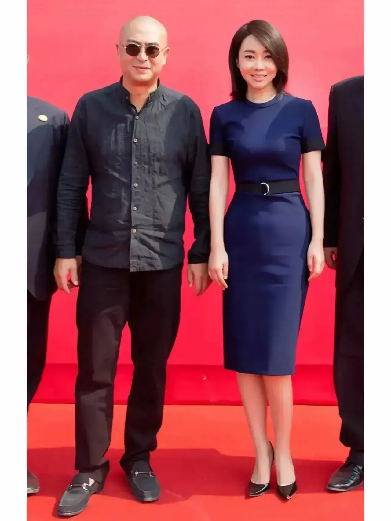 这位光头是不是张嘉译啊！都认不出来