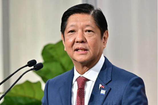 所有人都等着中国在南海跟菲律宾硬碰硬，结果北京出了一张谁都没想到的牌——26