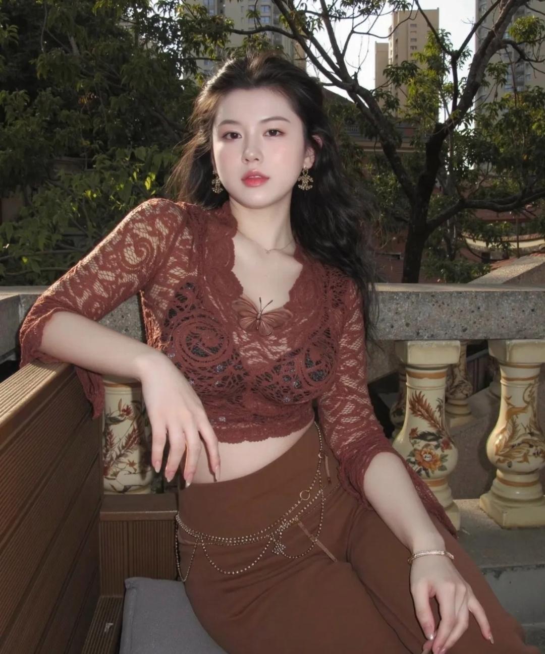 杨家有女初长成！