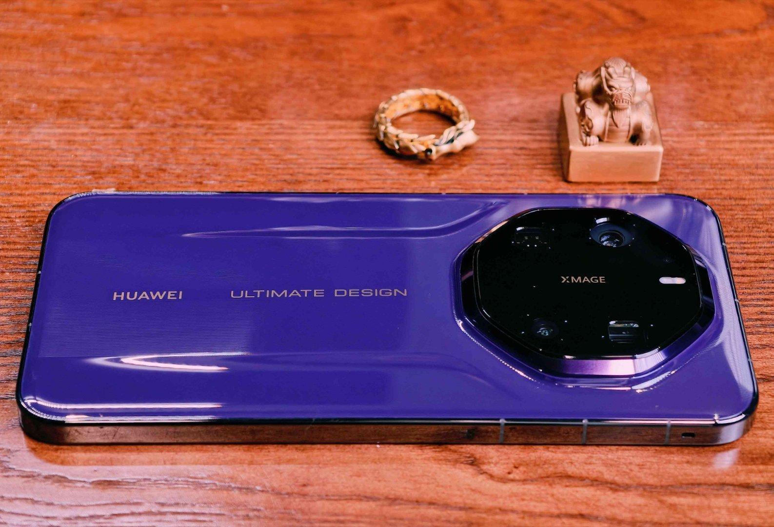 尊界芭莎活动上，看到赵雅芝用80坐800真是尊上加尊。华为Mate80R