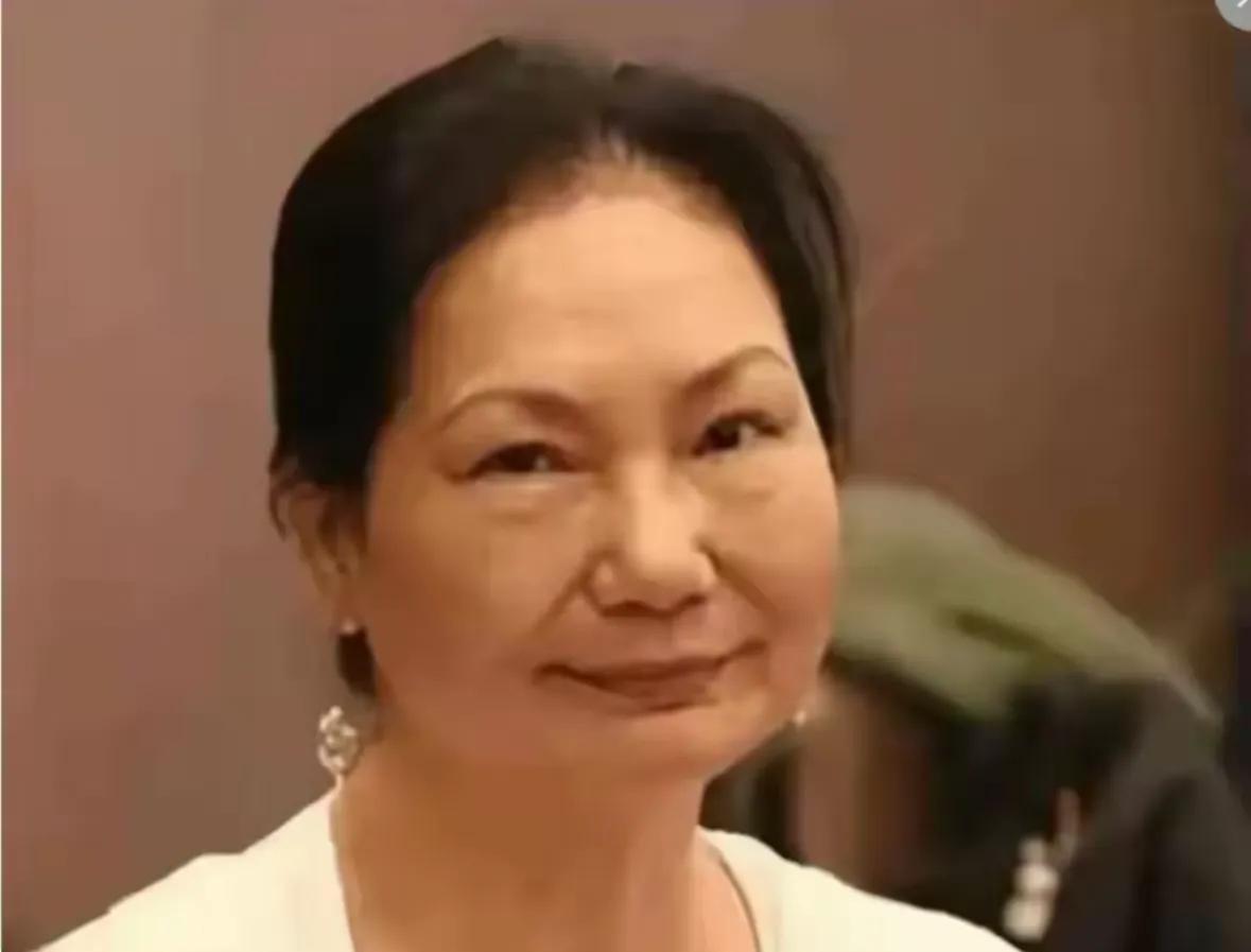 大S母亲发文喊救救我，具俊晔拒绝支付大S豪宅剩余的房贷，传大S妈希望前女婿汪小菲