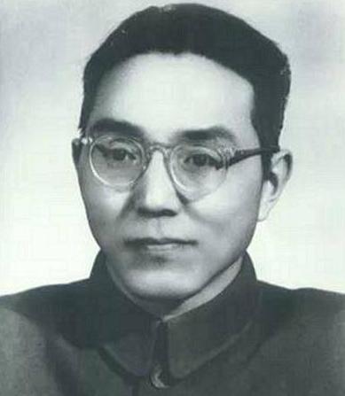 1947年，胡宗南的机要室副主任戴中溶被捕，军统指控他"通共"，胡宗南却半信半疑