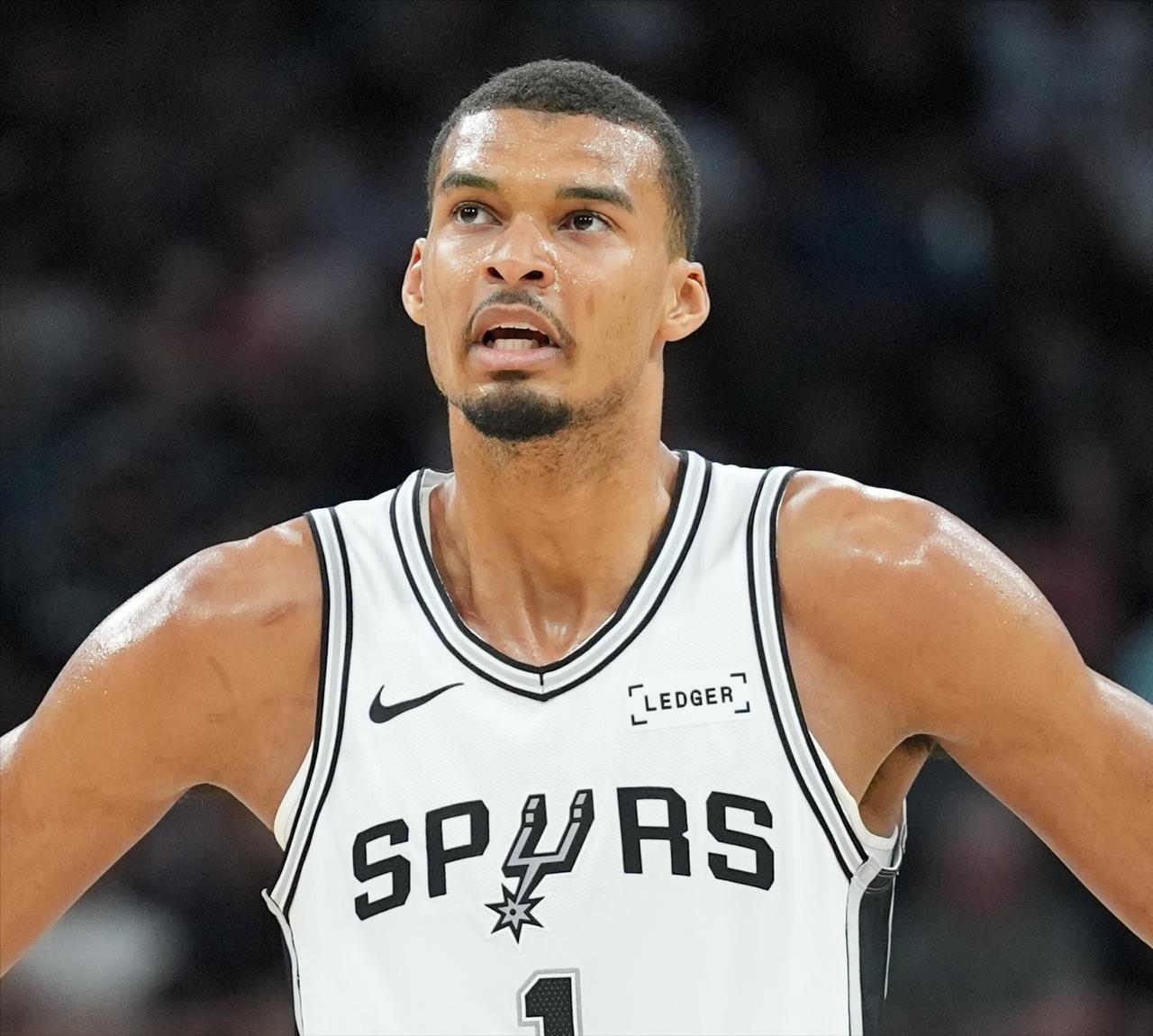 年轻人就是狂！文班亚马放话：“若不是全票DPOY，我会感到意外！”本赛季至