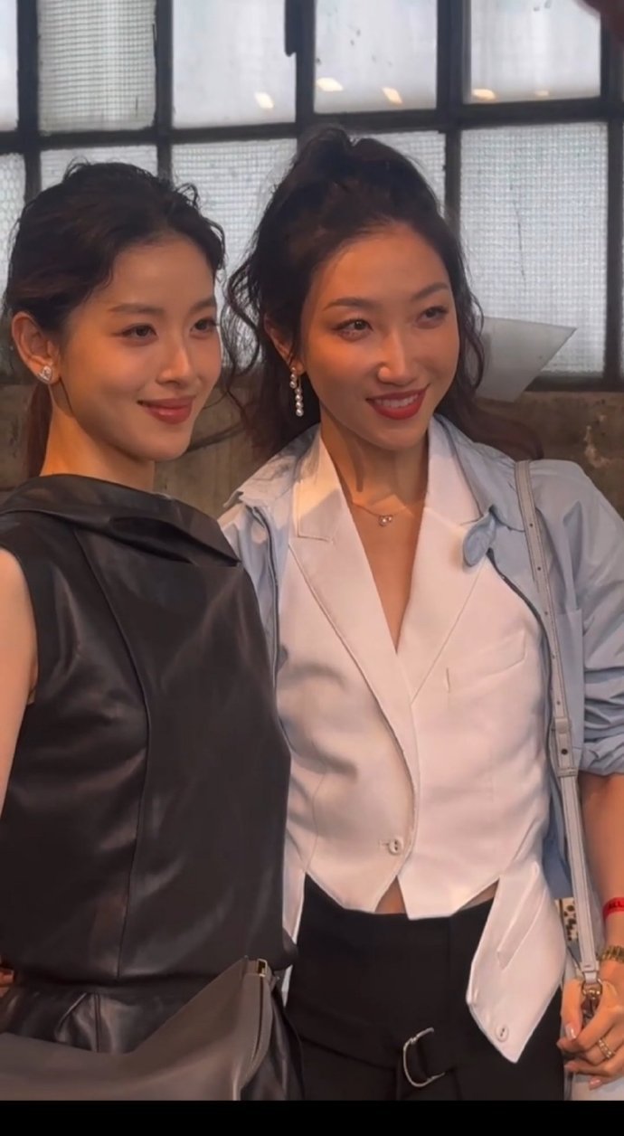 章泽天当初如果不嫁给刘强东而选择出道，内娱应该有她的一席之地