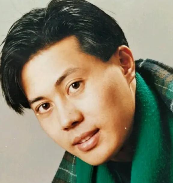他们竟然是夫妻！恩爱27年无绯闻，妻子重病不离弃，现是影协副主席《红楼梦》贾