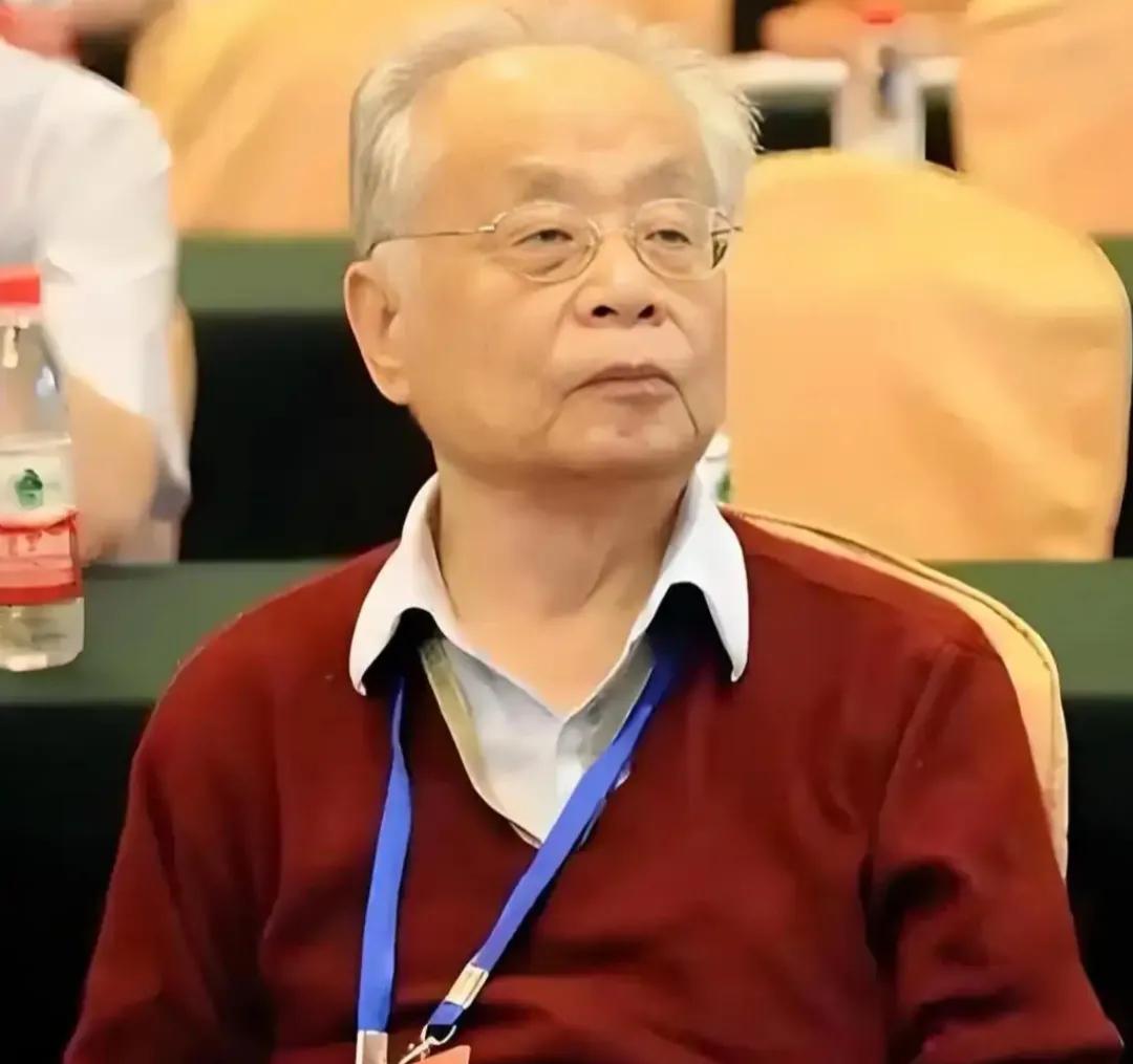 何祚庥老院士挑战“无情对”，顺便谈谈往事。最近有网友发了传统对联中的无情对，上