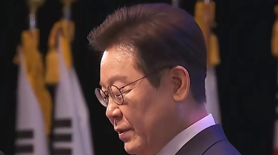 李在明这次算是做对了，虽然李在明上来以后，撤销了边境对朝鲜的广播喊话和传单。虽然