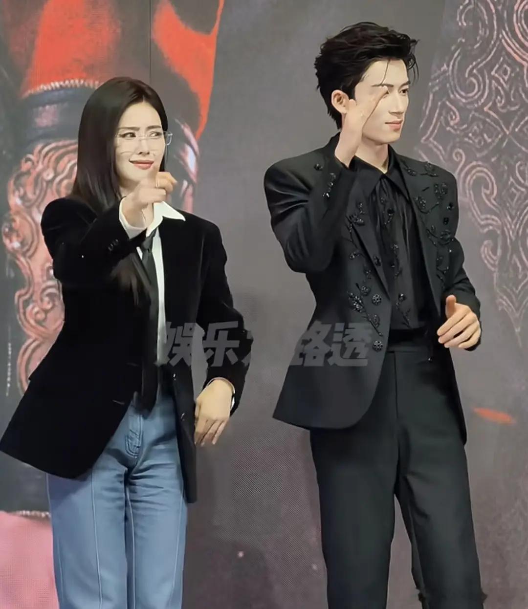 白鹿剧宣之后最明显的是，女装要完了🙉