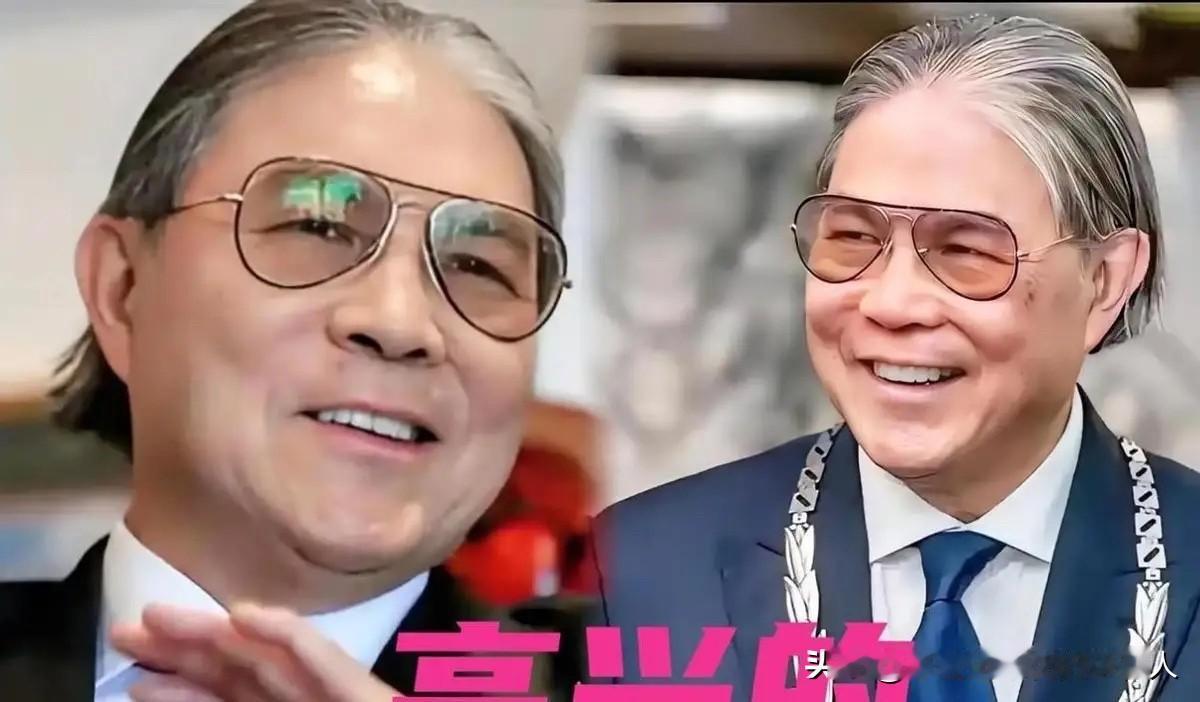 霍震霆接过孙子递来的蜜雪冰城，手都抖了，抿了一口就笑开了花。小家伙一手递杯子一手