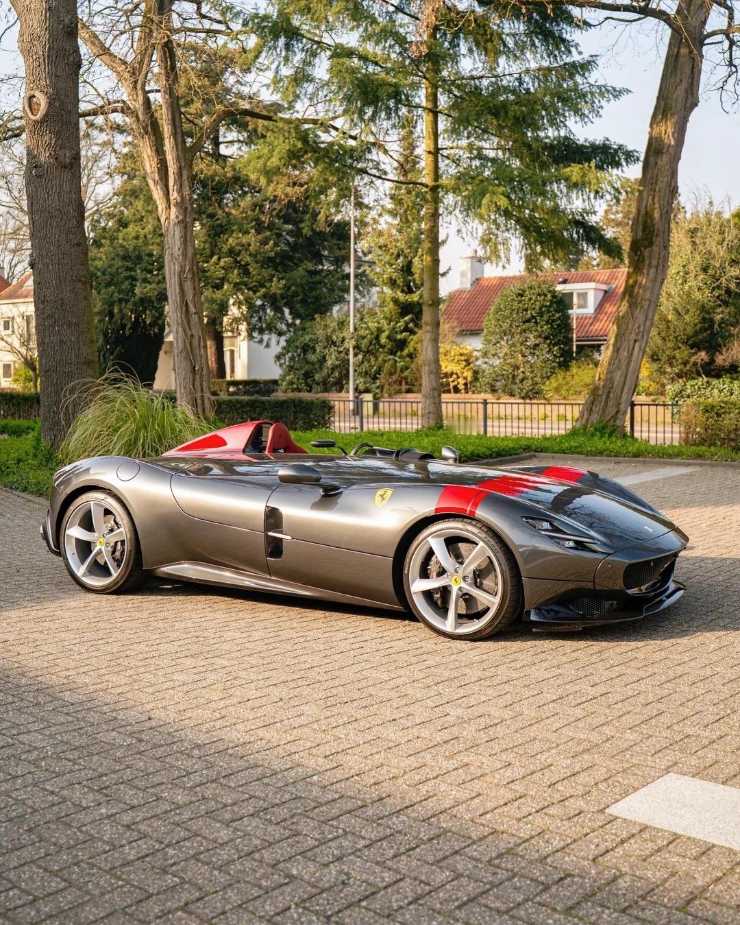 法拉利MonzaSP1，需要副驾吗？需要吗？不需要！车东车西