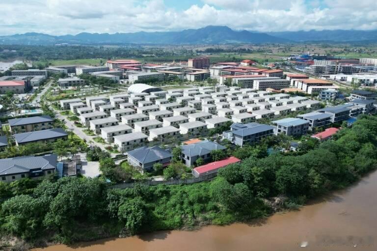 【缅甸诈骗园区死灰复燃星链卫星助力黑网扩张】海外新鲜事尽管中、泰国和缅甸当局