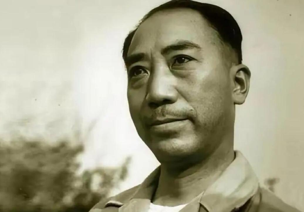 获得特赦后，杜聿明与军统旧人沈醉，曾在一次闲谈中提起戴笠。杜聿明说，像戴笠那样的