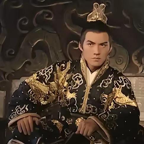 626年，李建成被李世民干掉一个月，旧部第一个翻脸的，就是燕王罗艺。罗艺不服李世