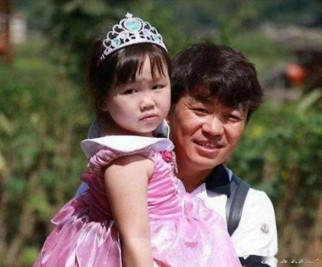 我天，王宝强女儿居然都长这么大了，你难道不惊讶吗？