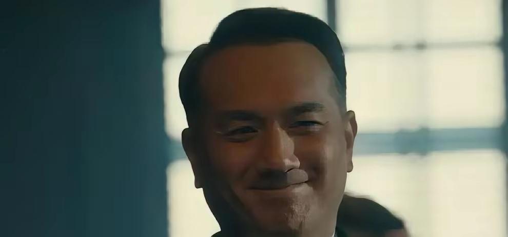 追剧《醒来》第11、12集这部剧到底谁是男一号呢？一直以为欧豪是的，越看