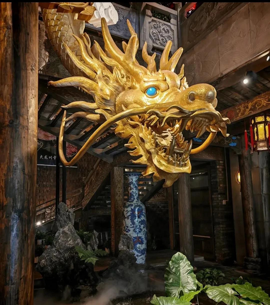 海口大龙翻印居然倒闭了！想当年，那可是炙手可热的火锅店。七八年以前，它在