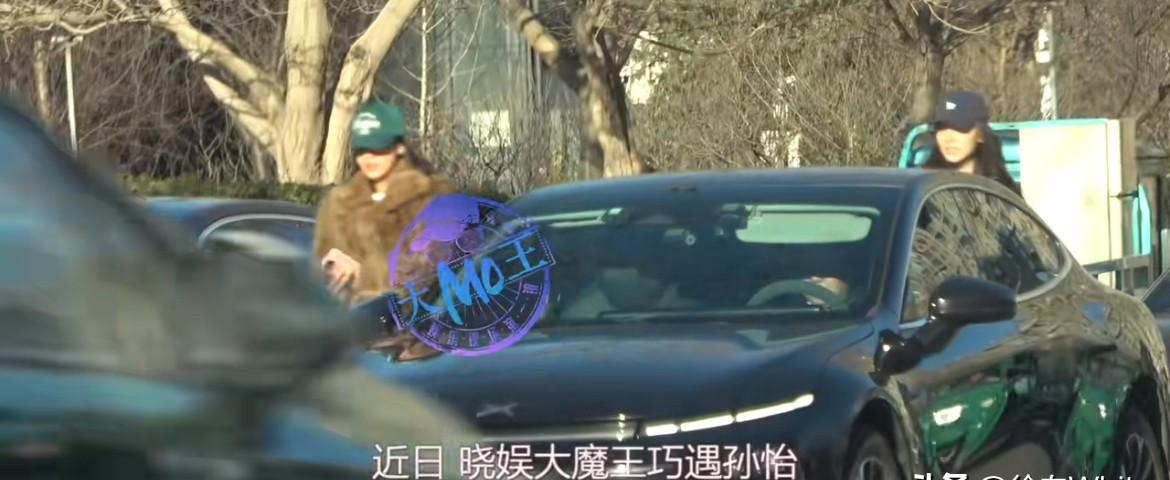 孙怡的400万法拉利，没换来一个转向灯。视频里那一下突然变道，逼停出租车的距离