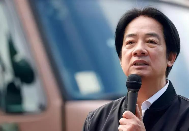 沉默13天后国防部亮剑：实战斩首演练锁定“台独”，赖清德签的是卖台契美军强行