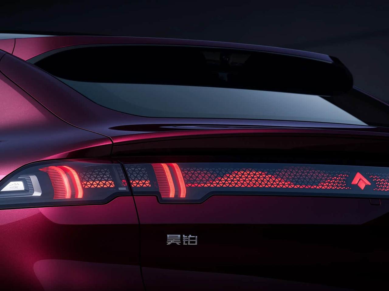 从“山海纹理”到双层鸭尾，我们可以给昊铂S600的设计打几分呢？ 4月10日