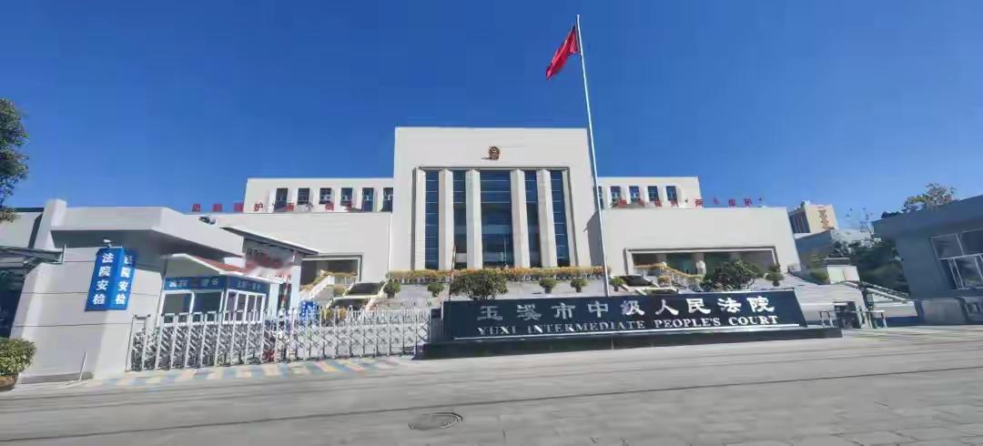 苞谷秆上的正义：村民救人反成罪，全村背粮为他鸣冤