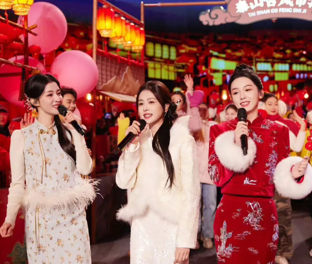 不是，都说白鹿是普女，怎么同框比周也好看？感觉明显白鹿更大气啊
