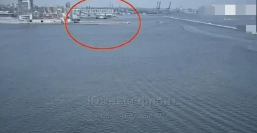 12月7日，俄罗斯发射<em>伊斯坎德尔M</em>高精度战术导弹袭击了位于敖德萨港口的乌克兰海军