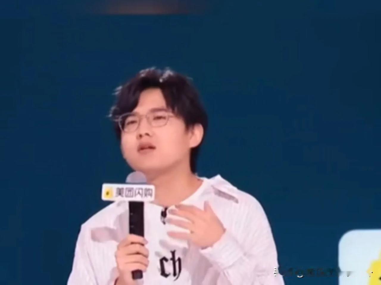 脱口秀舞台上也撞脸？最近的脱口秀和Ta的朋友们第二季还在热播，网友已经对