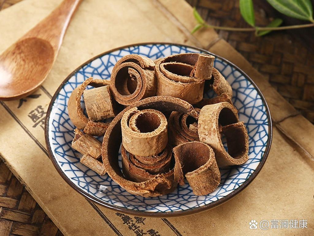 湿气重别乱用药！一张八百年古方，专克湿气，三味药煮水，排出一身的湿气 中医说