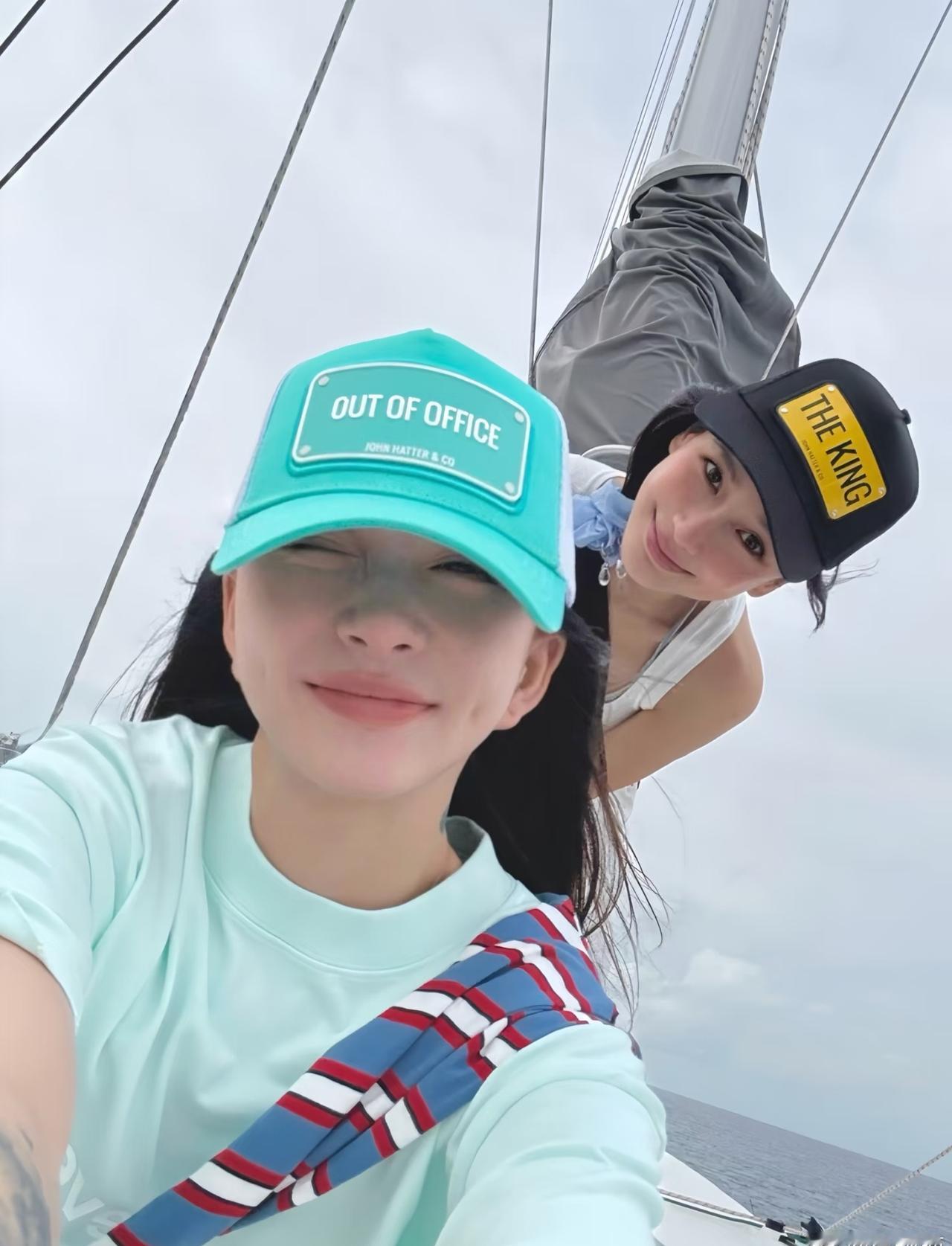 Angelababy马尔代夫游客照如果你问我幸福吗我会毫不犹豫的