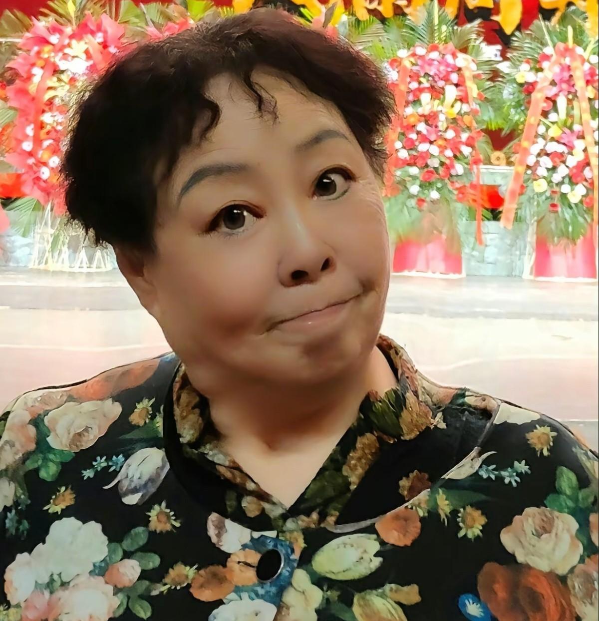 #秋日生活打卡季#马贵荣弟子赵臣，发视频，宣布：裂了。赵立同和搭档赵臣，在前几