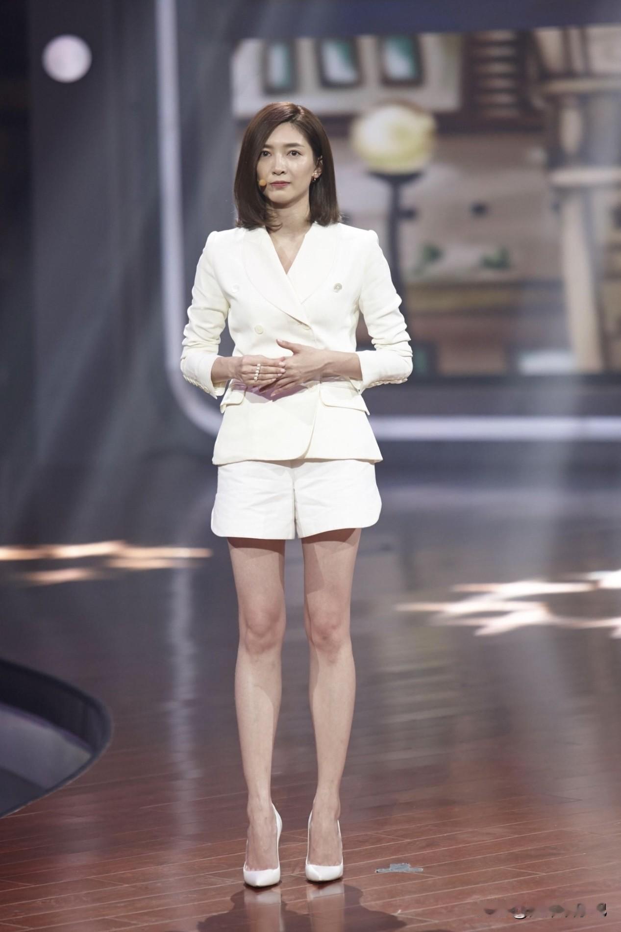 知性优雅的江疏影，谁能拒绝？